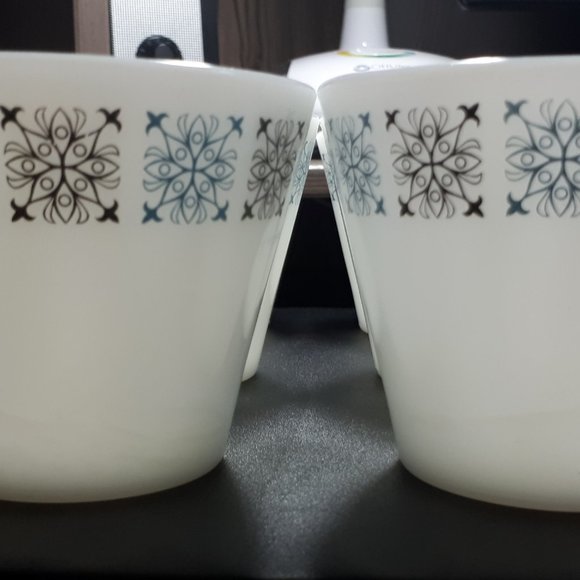 JAJ Pyrex Chelsea Vintage Made In England - Picture 3 of 3